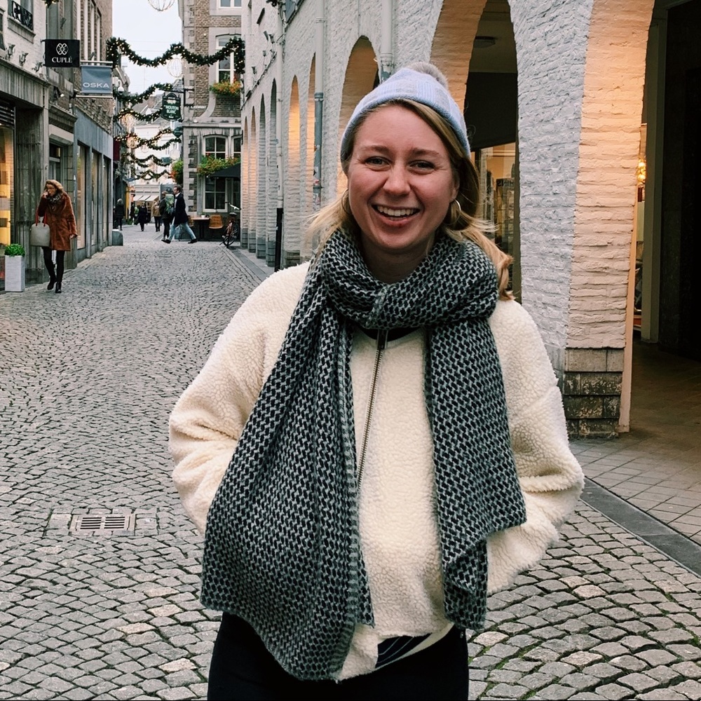 Meet your Posher, Gillian